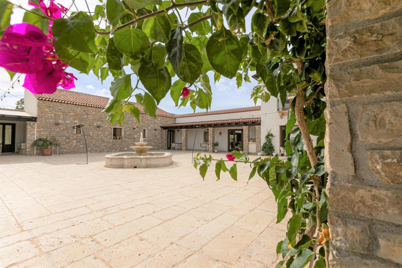 La Corte Del Sole Brucanuova Buitenkant foto